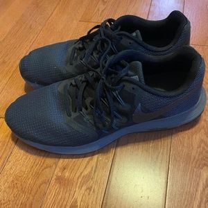 Men's Nike Run Swift sneakers